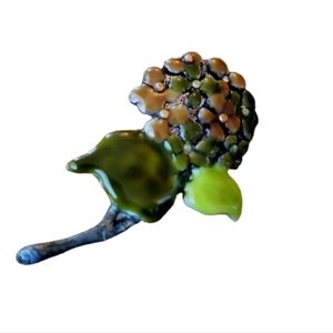 Multigreen antique flower brooch